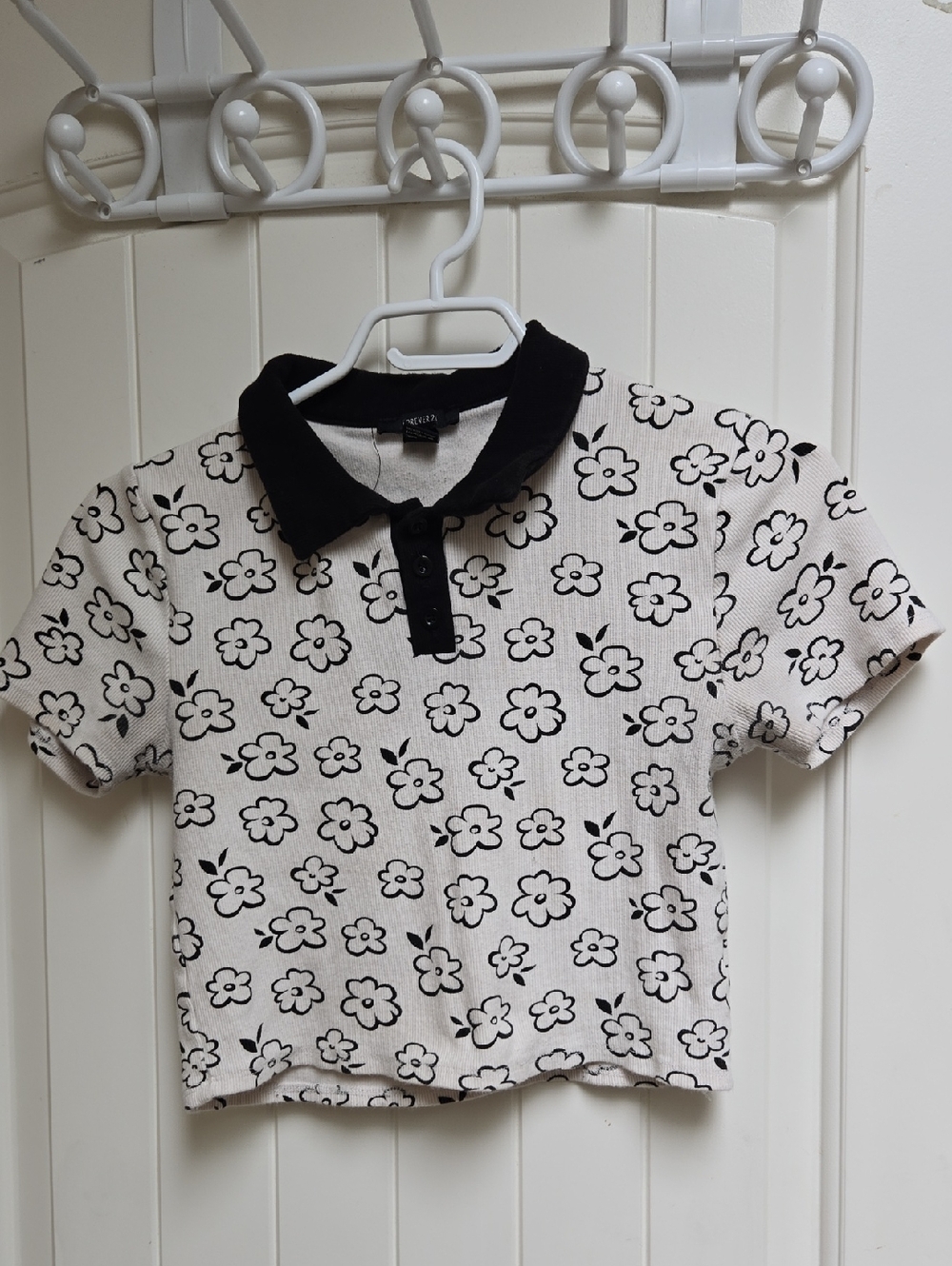 Forever 21 Girl Large Girls' Black & White Floral Polo Top Cropped Shirt